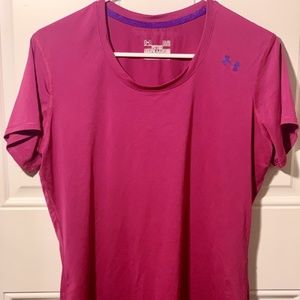 Under Armour Scoop Neck Athletic Shirt